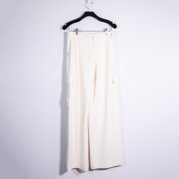 NEW Theory Admiral Crepe Relaxed Cargo Multi Pocket Wide Leg Trouser Pants Rice - Picture 4 of 4